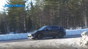 Porsche Macan EV prototipi test invernali