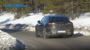 Porsche Macan EV prototipi test invernali