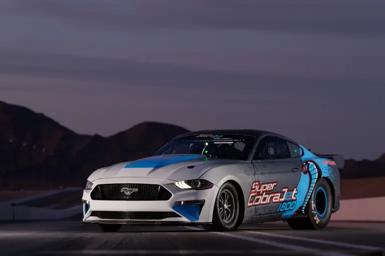 Ford Mustang Super Cobra Jet 1800 - 9