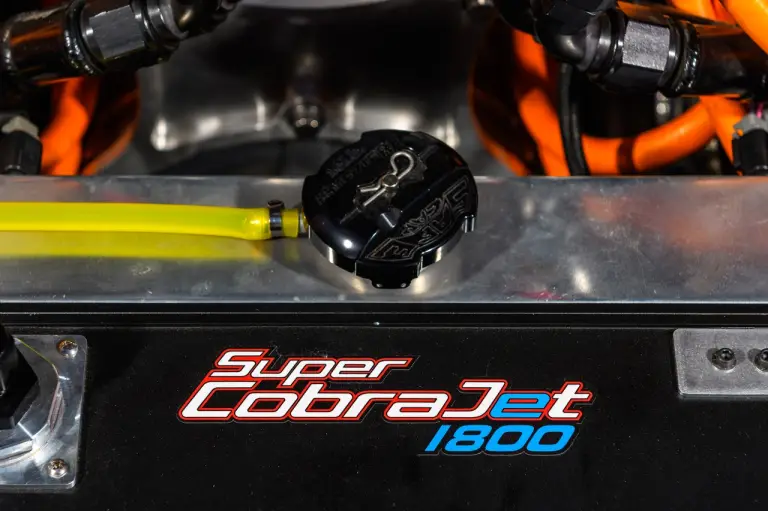 Ford Mustang Super Cobra Jet 1800 - 19