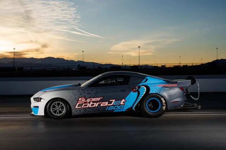 Ford Mustang Super Cobra Jet 1800 - 6