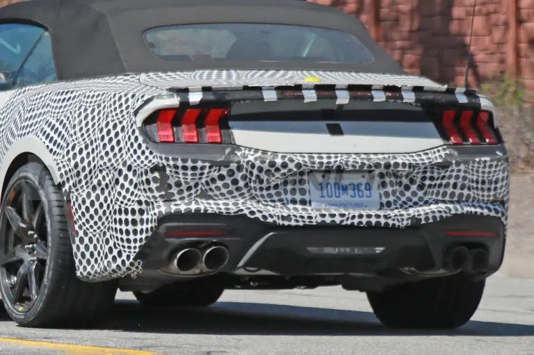 Ford Mustang Shelby GT500 2026 - Foto Spia 15-04-2023 - 2