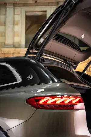 Mercedes-Maybach EQS SUV - Foto ufficiali
