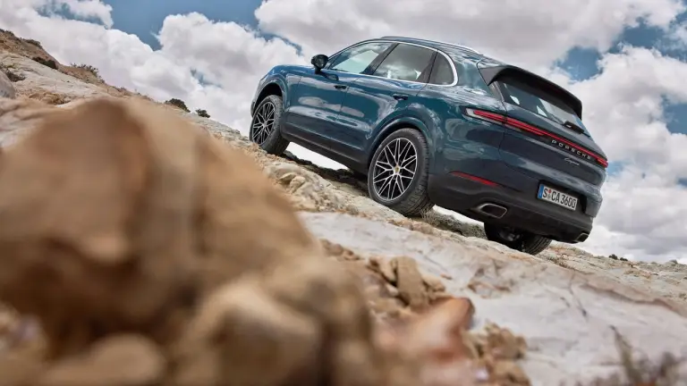 Porsche Cayenne 2024 - 16