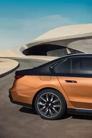BMW i7 M70 xDrive - 31