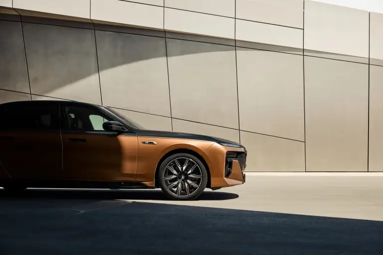 BMW i7 M70 xDrive - 27