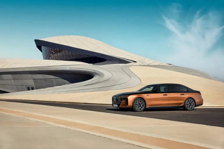 BMW i7 M70 xDrive - 3