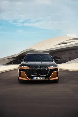 BMW i7 M70 xDrive - 33