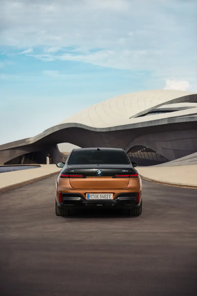 BMW i7 M70 xDrive - 34
