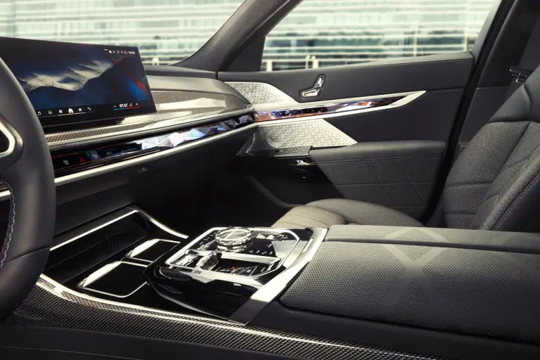BMW i7 M70 xDrive - 56
