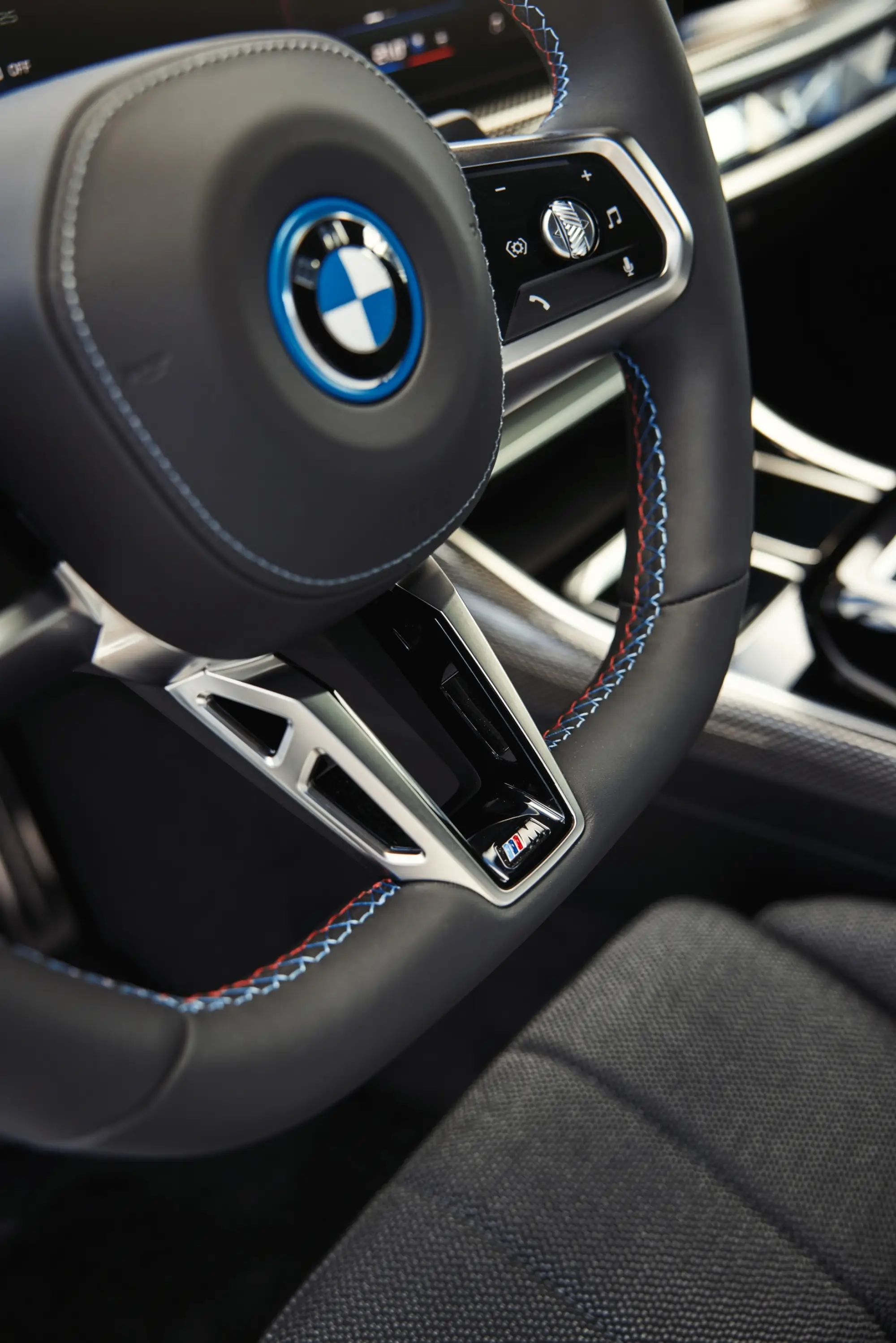 BMW i7 M70 xDrive - 59