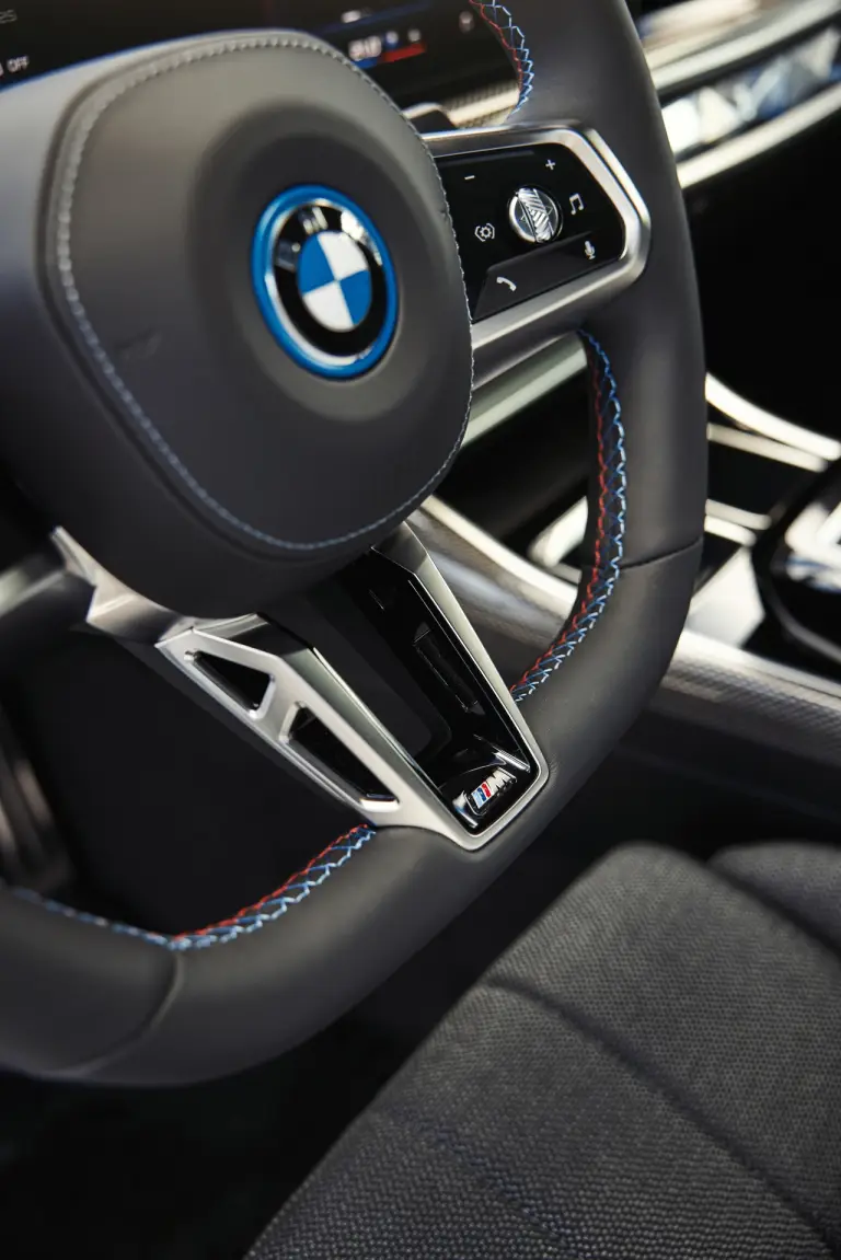 BMW i7 M70 xDrive - 59