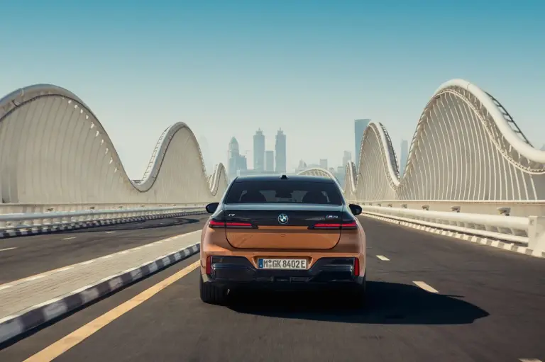 BMW i7 M70 xDrive - 73