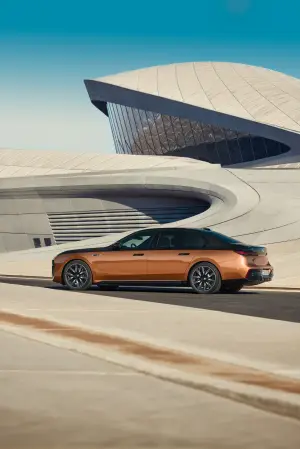 BMW i7 M70 xDrive - 5