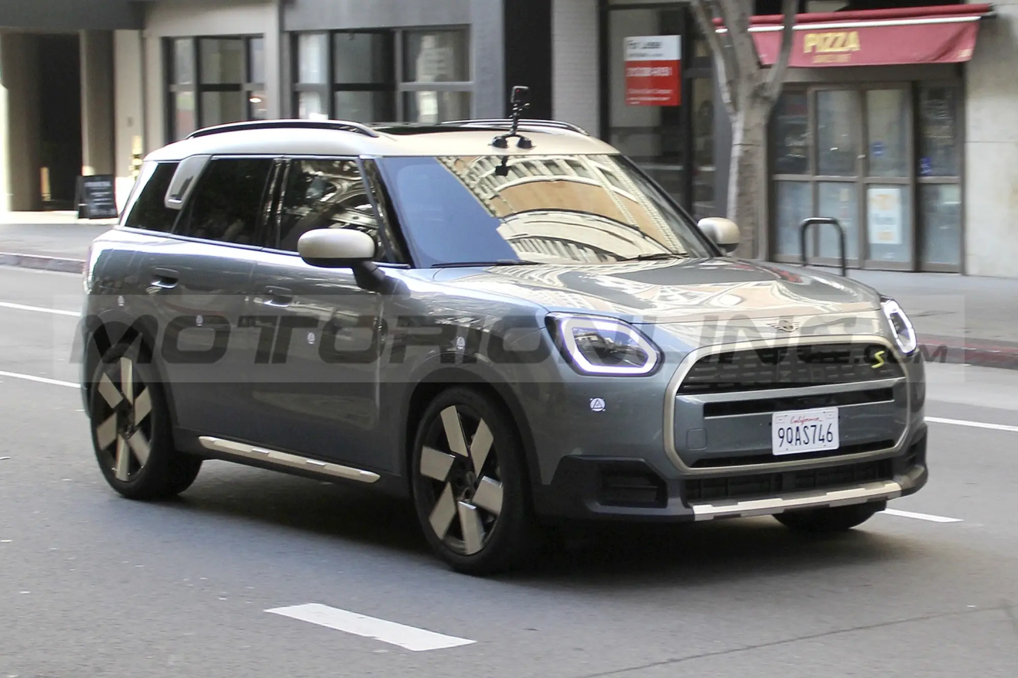 Mini Countryman SE ALL4 - Foto Spia 18-04-2023 - 4