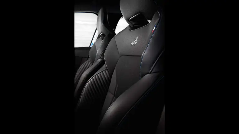 Renault Clio 2023 - 24