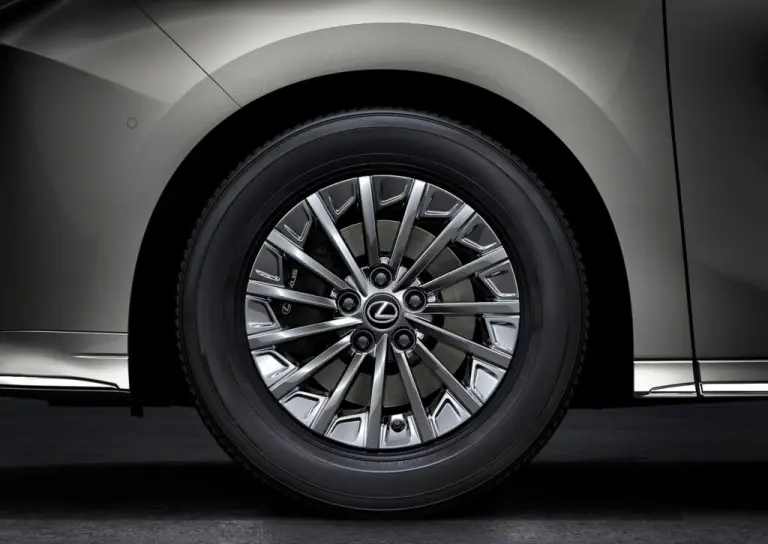 Lexus LM 2024 - 43