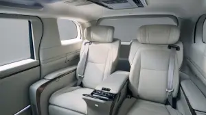 Lexus LM 2024 - 42