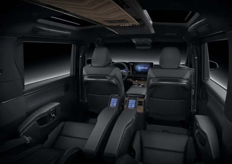 Lexus LM 2024 - 19