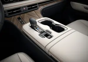 Lexus LM 2024 - 4
