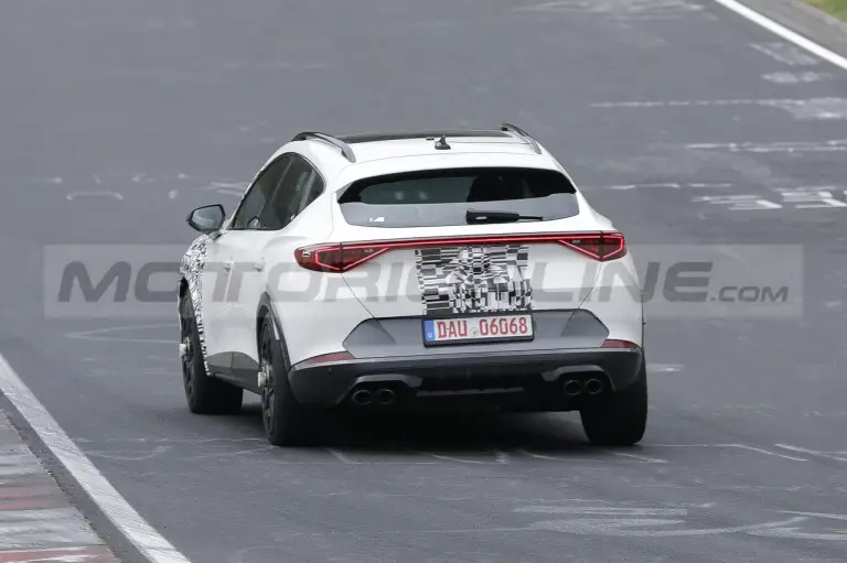 Cupra Formentor 2024 - Foto Spia 19-04-2023 - 8
