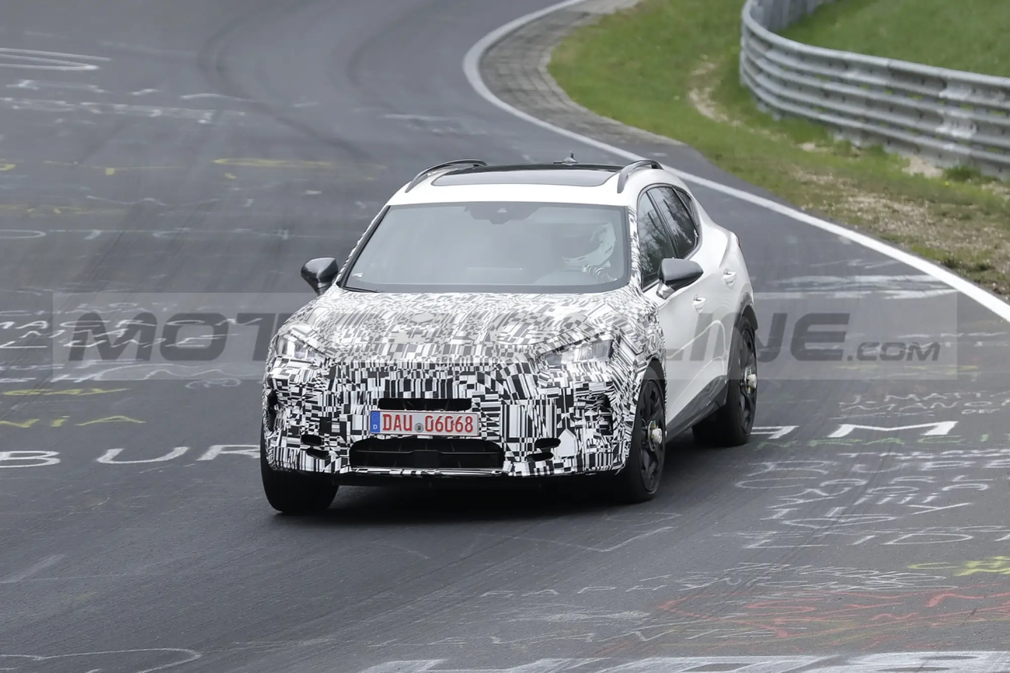 Cupra Formentor 2024 - Foto Spia 19-04-2023 - 1