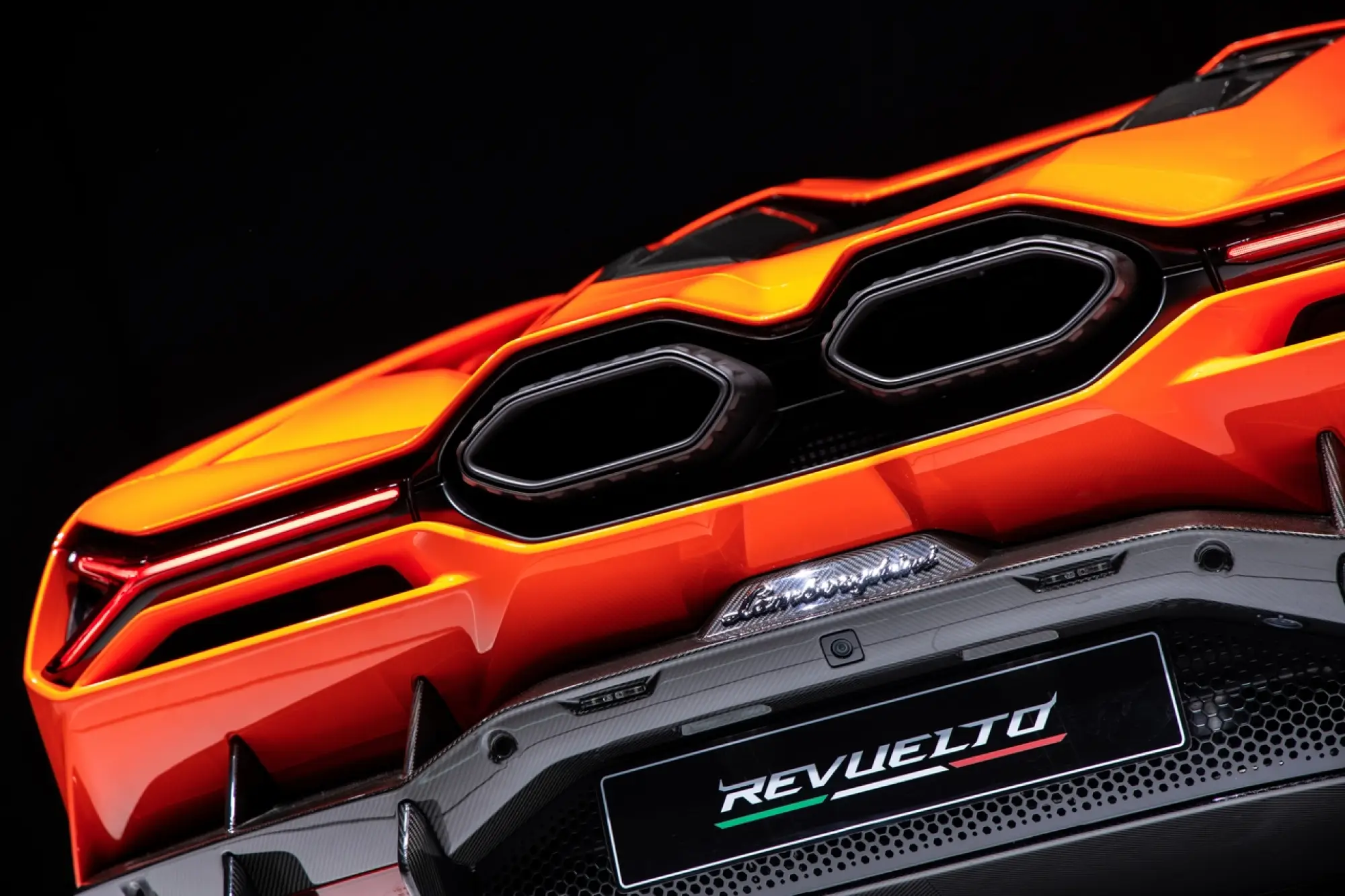 Lamborghini Revuelto Salone di Shanghai 2023 - 10