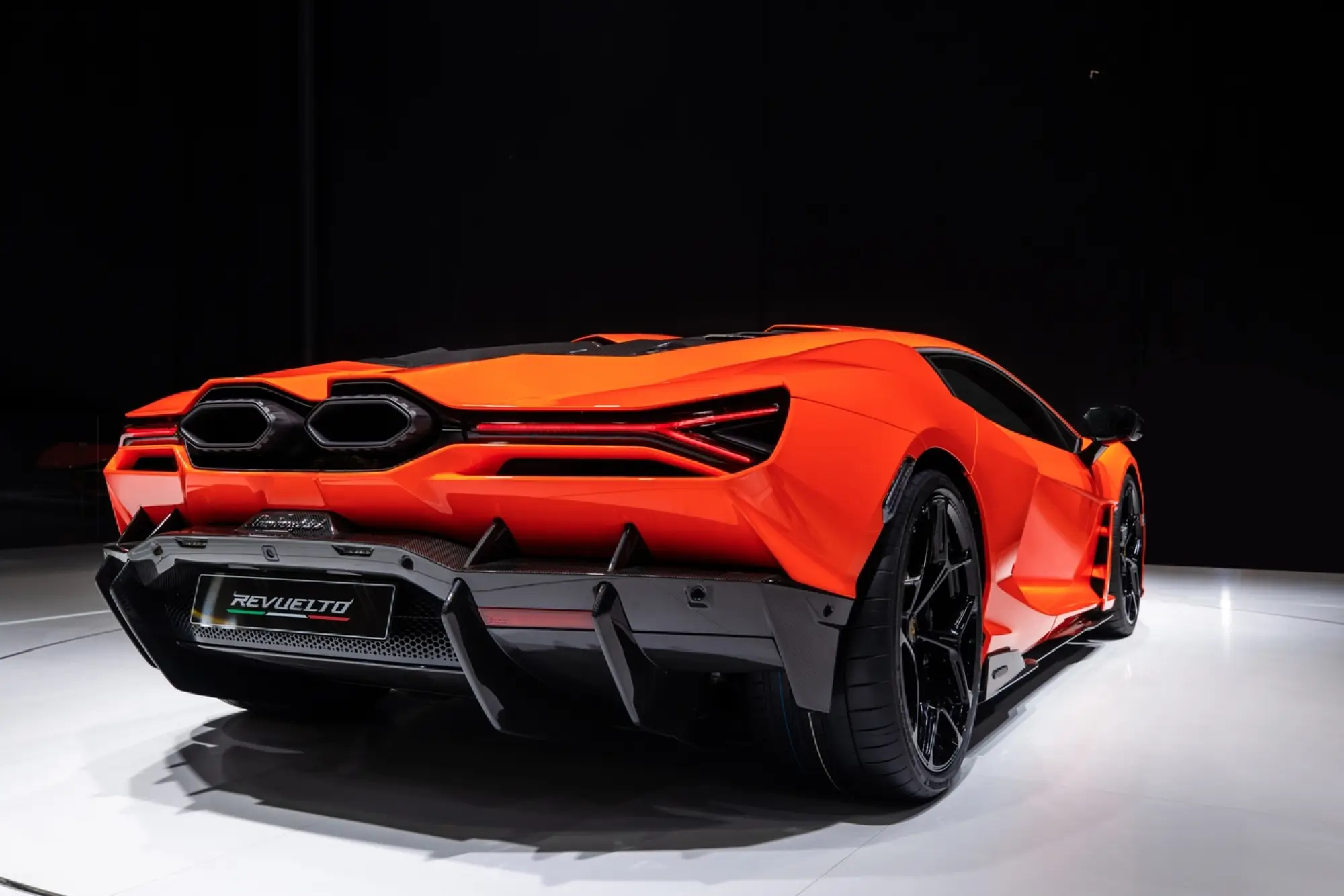 Lamborghini Revuelto Salone di Shanghai 2023 - 17