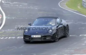 Porsche 911 Targa 2024 - Foto spia 20-04-2023 - 3