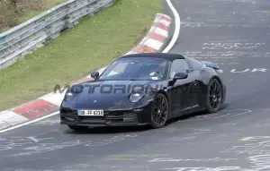 Porsche 911 Targa 2024 - Foto spia 20-04-2023 - 5