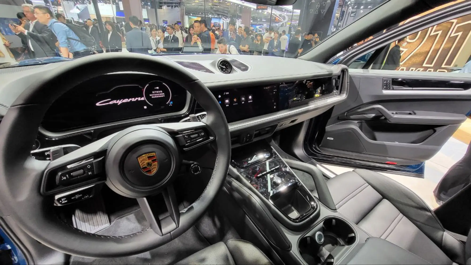 Porsche Cayenne 2023 - Salone di Shanghai 2023 - 3