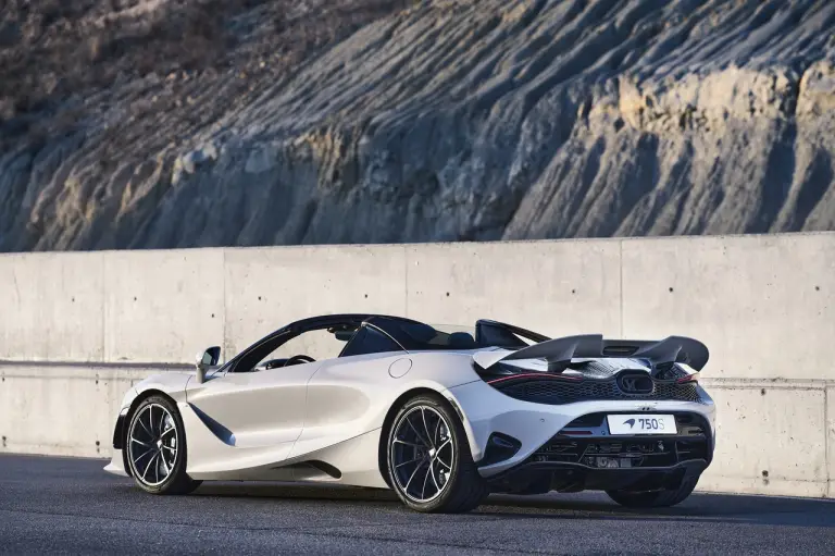 McLaren 750S - 36
