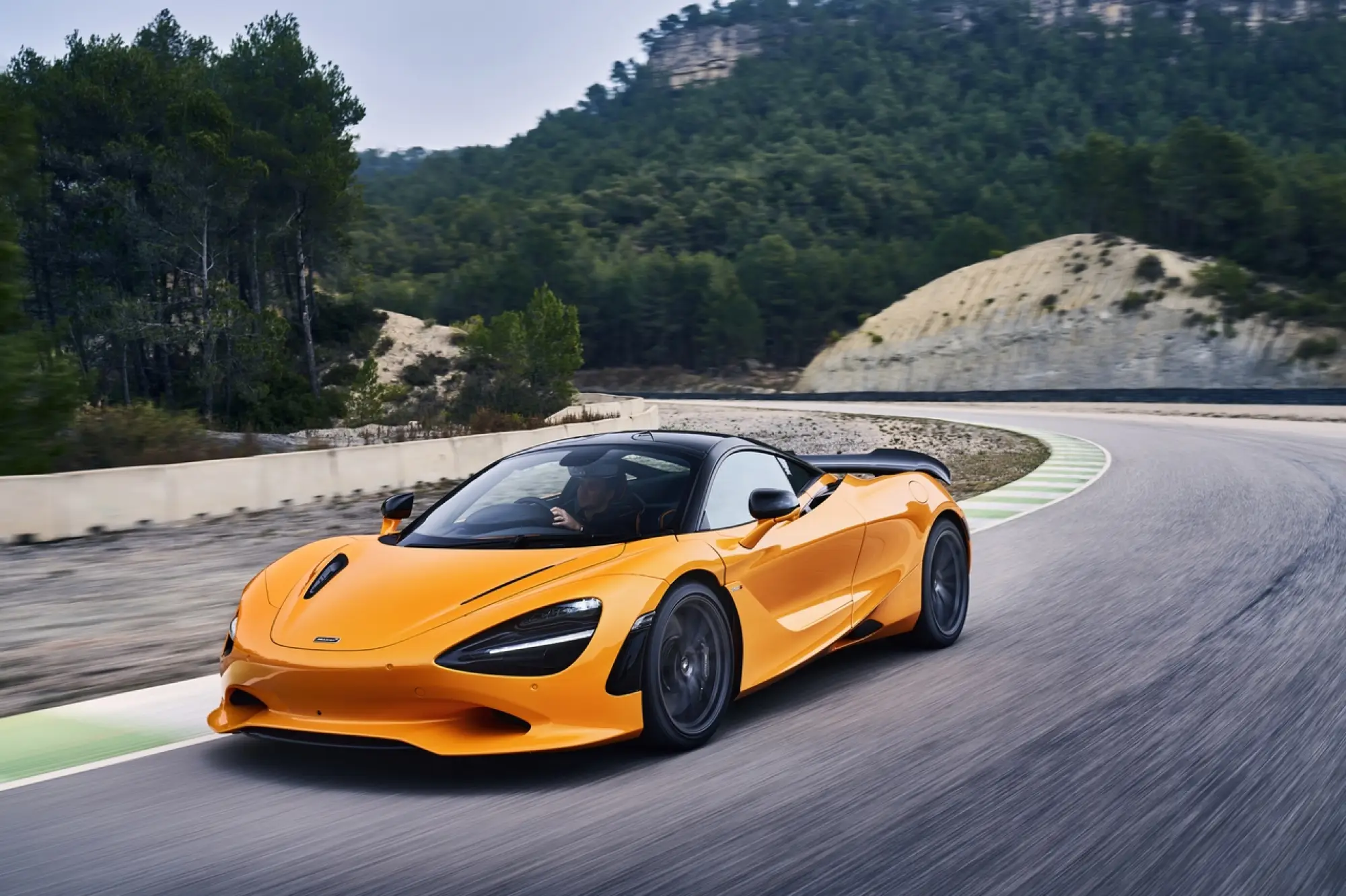 McLaren 750S - 59