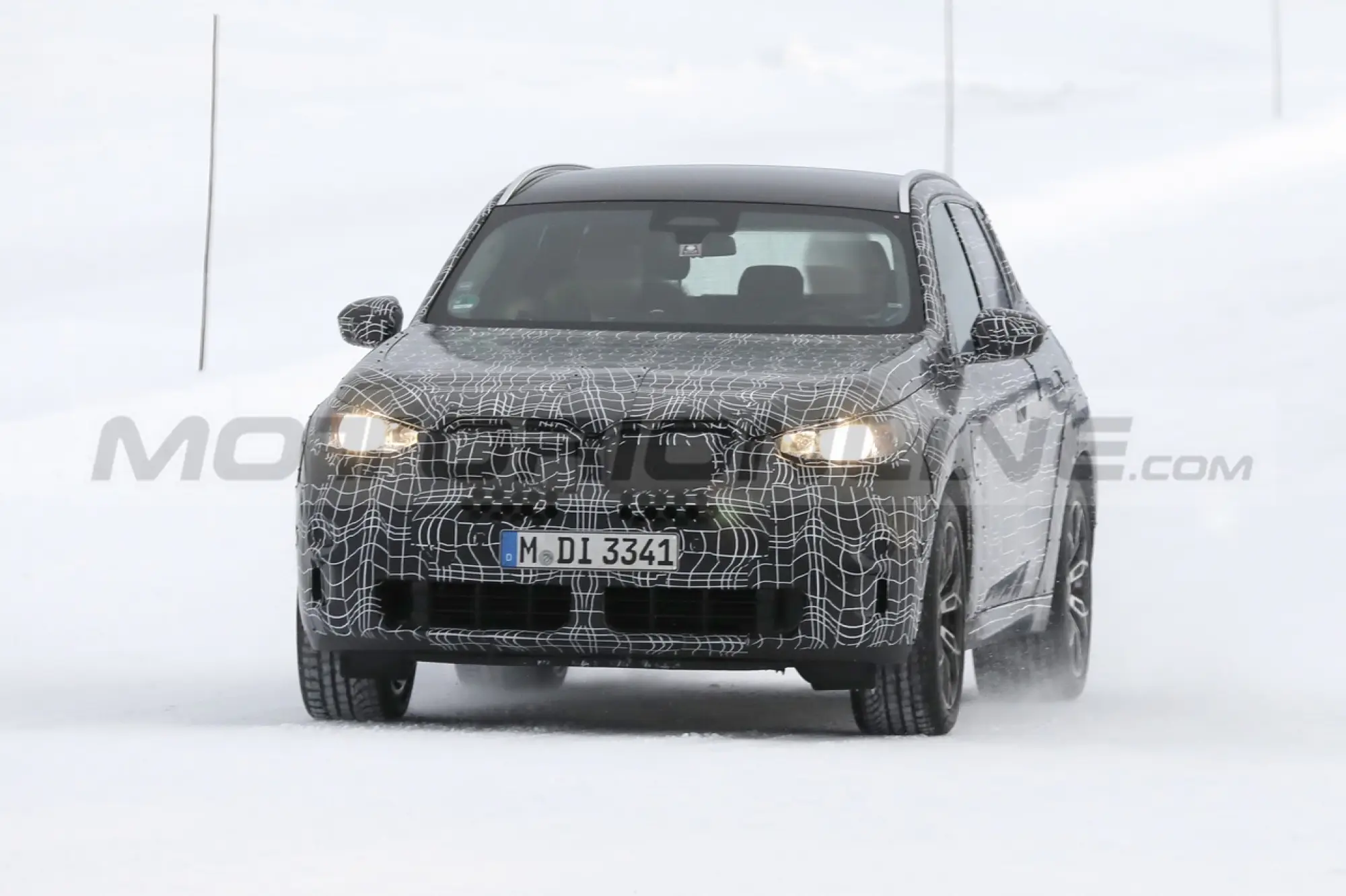 BMW X3 M40i 2024 - Foto Spia 26-04-2023 - 1