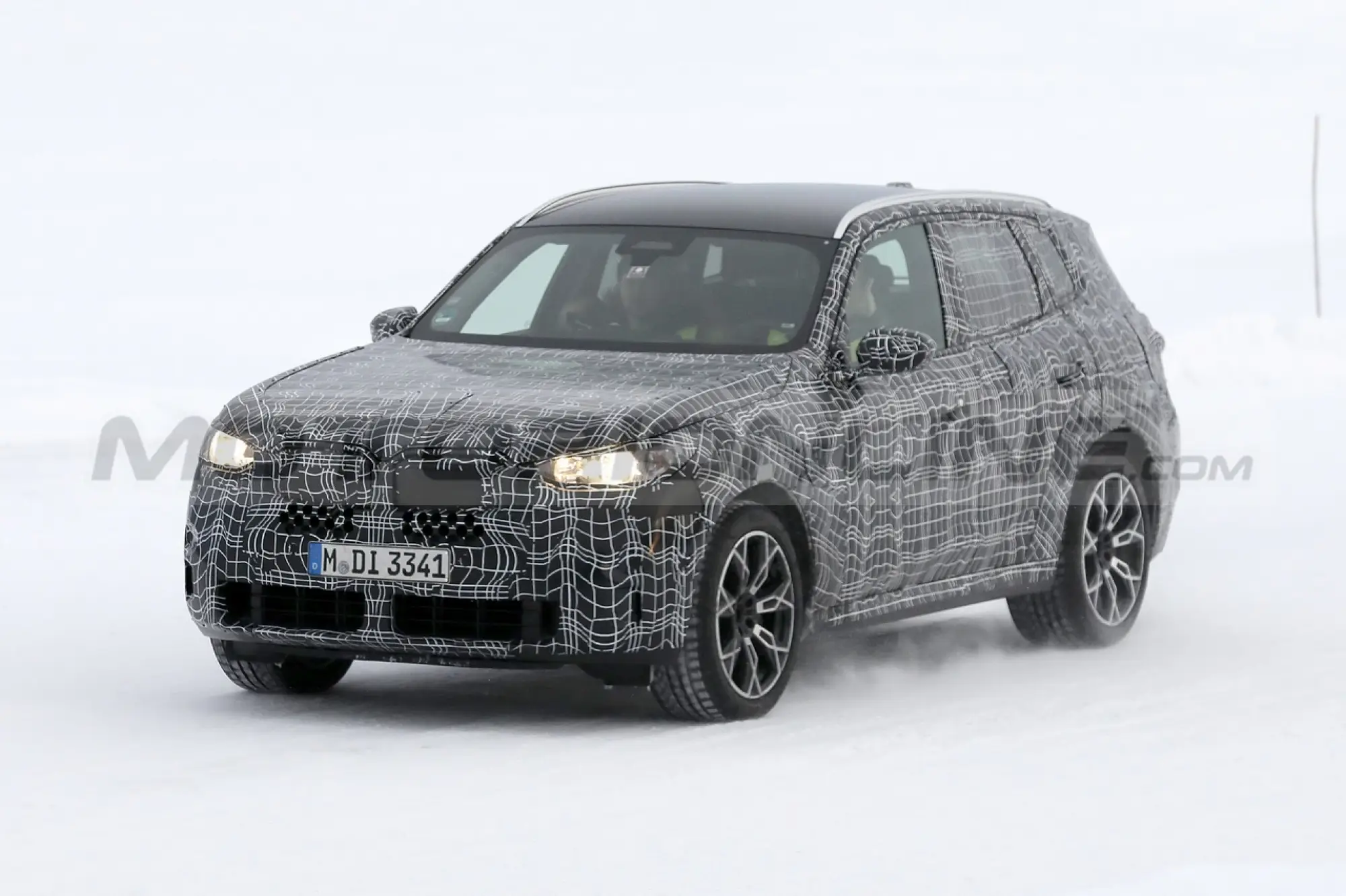 BMW X3 M40i 2024 - Foto Spia 26-04-2023 - 2