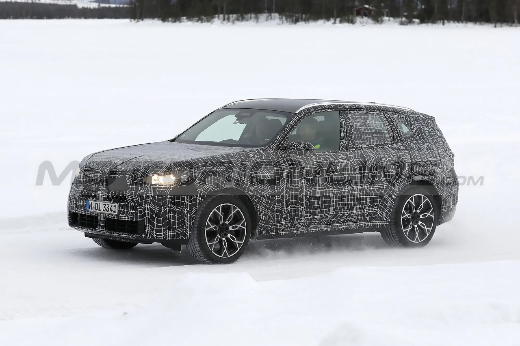 BMW X3 M40i 2024 - Foto Spia 26-04-2023 - 5