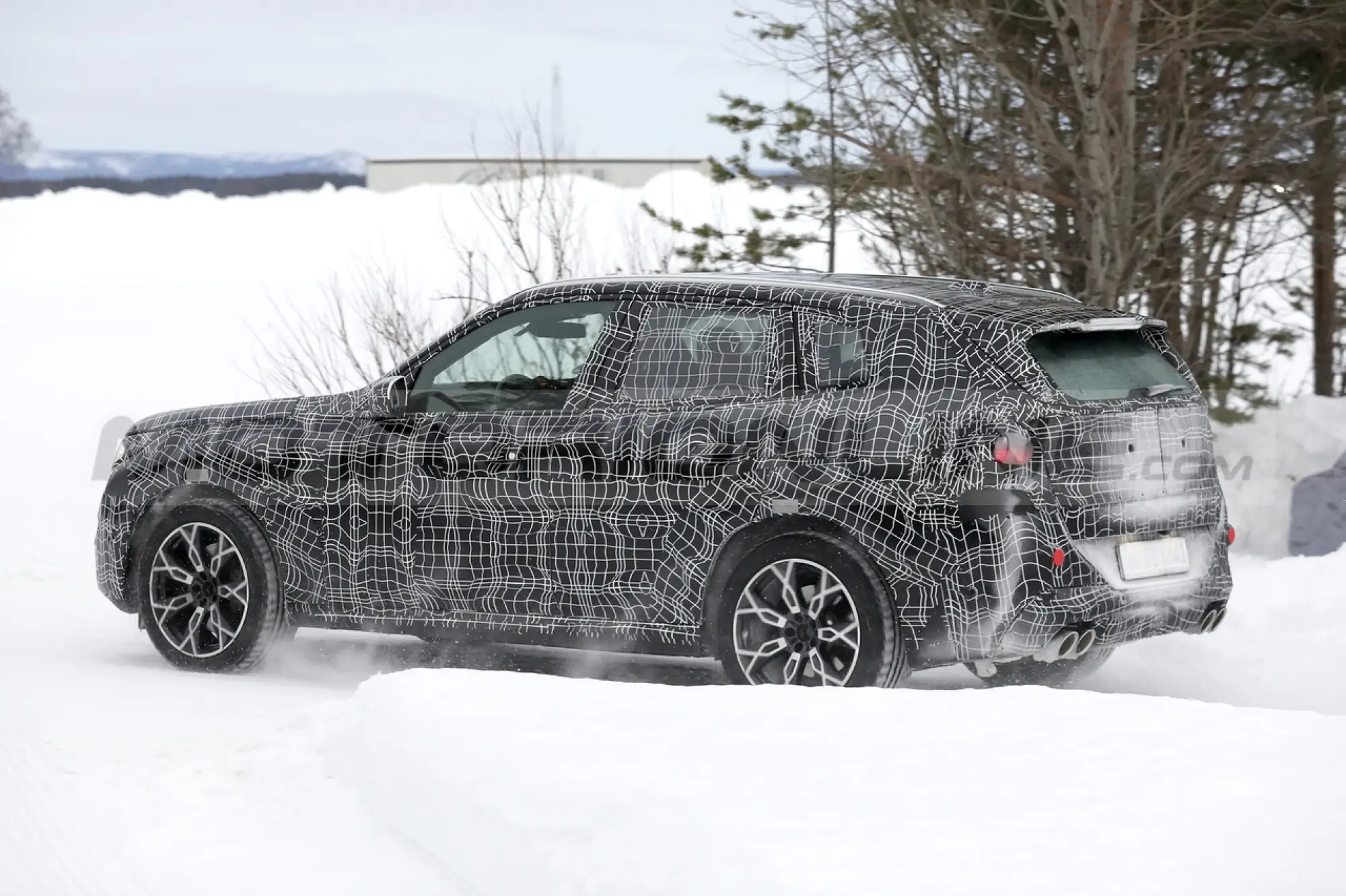 BMW X3 M40i 2024 - Foto Spia 26-04-2023 - 7