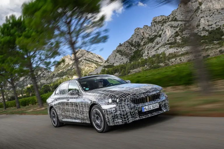 BMW i5 prototipi foto ufficiali - 9