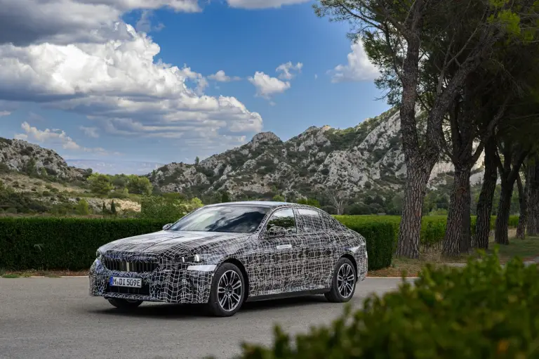 BMW i5 prototipi foto ufficiali - 26