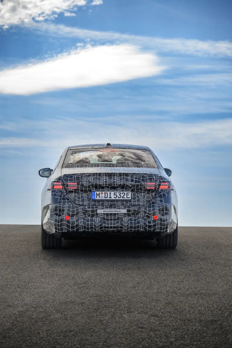 BMW i5 prototipi foto ufficiali - 42