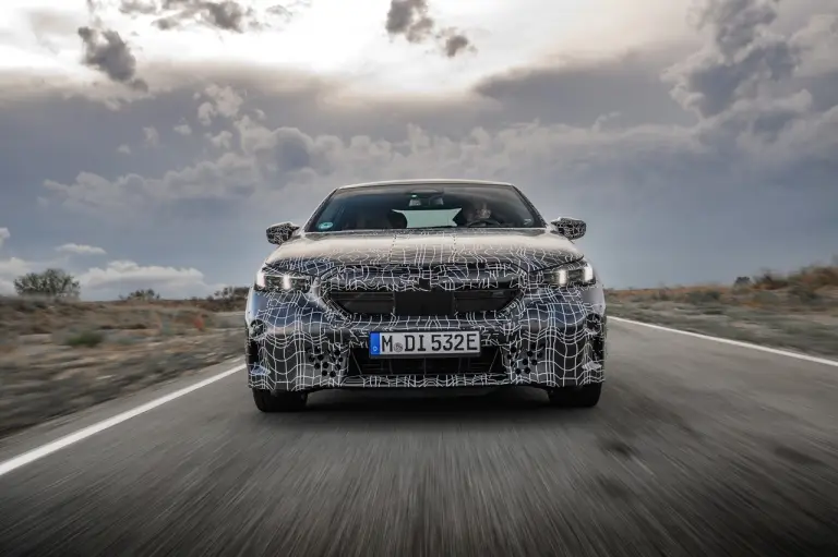 BMW i5 prototipi foto ufficiali - 54