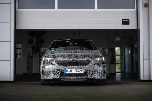 BMW i5 prototipi foto ufficiali - 35