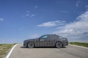 BMW i5 prototipi foto ufficiali - 40