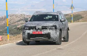 Dacia Duster 2024 - Foto spia 26-04-2023