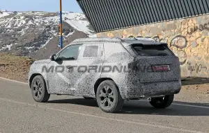 Dacia Duster 2024 - Foto spia 26-04-2023