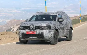 Dacia Duster 2024 - Foto spia 26-04-2023