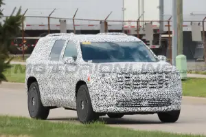 GMC Acadia 2024 - Foto Spia 28-04-2023
