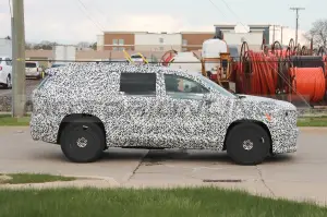 GMC Acadia 2024 - Foto Spia 28-04-2023