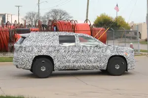 GMC Acadia 2024 - Foto Spia 28-04-2023