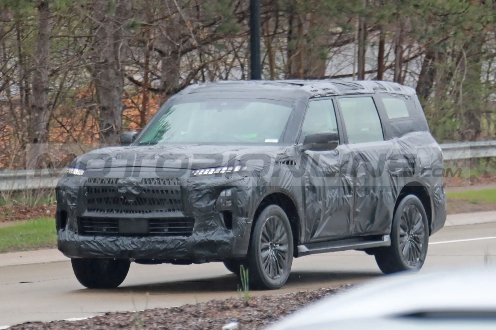 Infiniti QX80 2024 - Foto Spia 03-05-2023 - 2